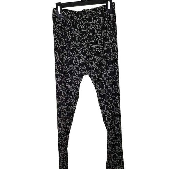 White Mark Women's Super Soft Black and White Hearts Leggings One Size Preowned - Picture 4 of 5